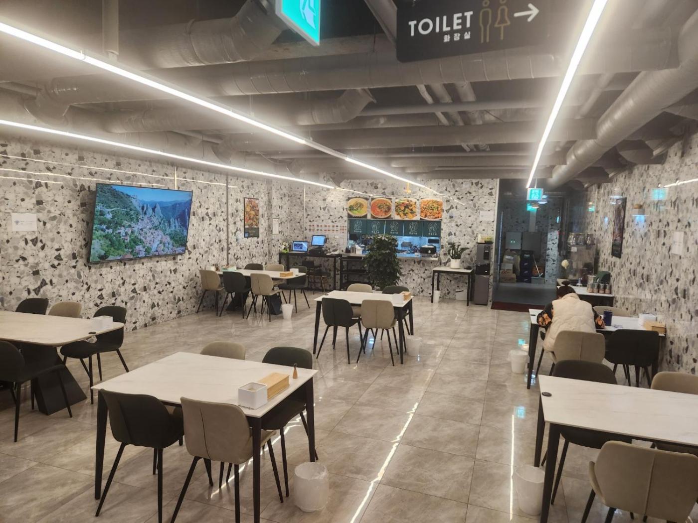 St. 179 Incheon Hotel Bagian luar foto